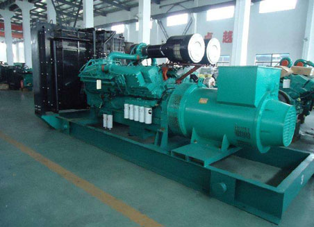 于都800kw康明斯柴油发电机组